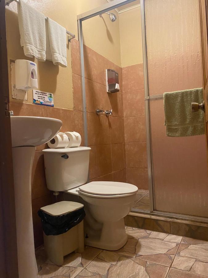 Hotel Uran Rivas Ngoại thất bức ảnh
